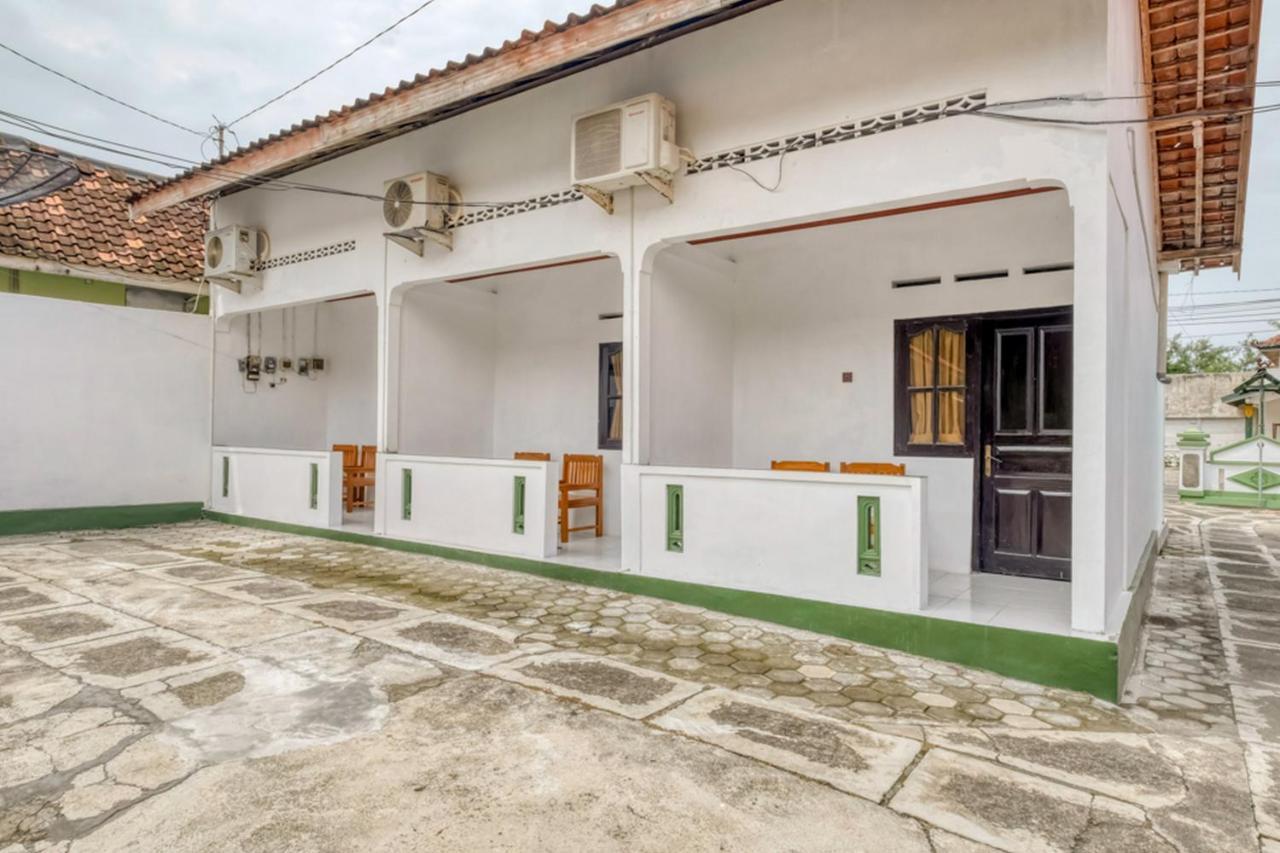 Reddoorz Near Wisata Pantai Parangtritis Kretek Екстериор снимка